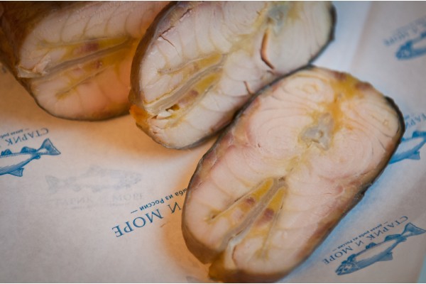 Осетр горячего копчения. Кусок, 500 г